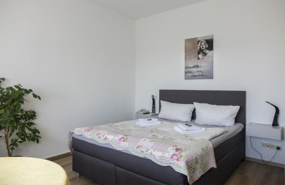Panoramahotel Lilienstein Königstein Habitación foto